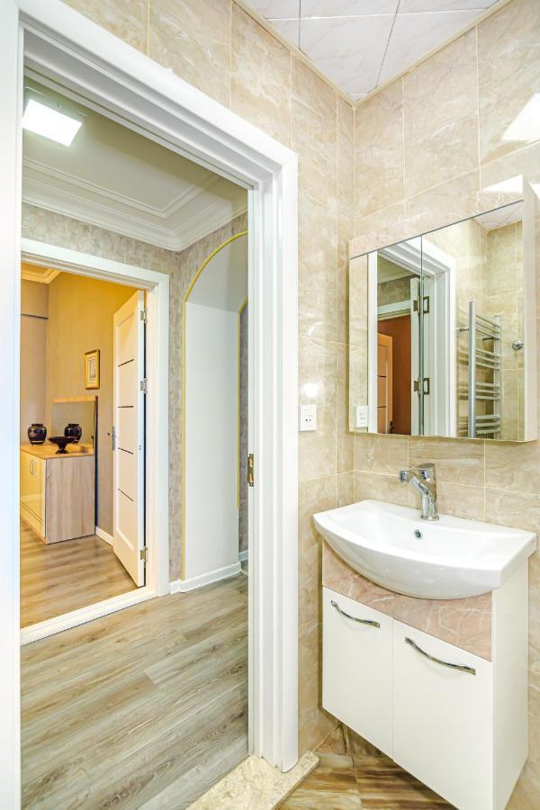 Luxury 2 Room Apartment In The Center Baku Ngoại thất bức ảnh